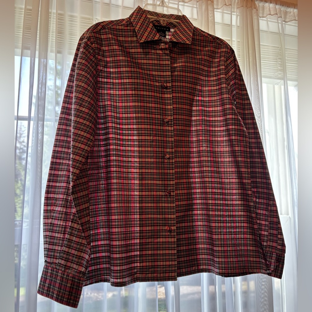 Women’s Red Plaid Shirt
